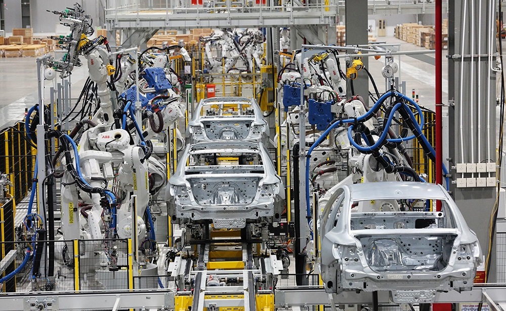 Khung thân vỏ xe trên dây chuyền robot ABB