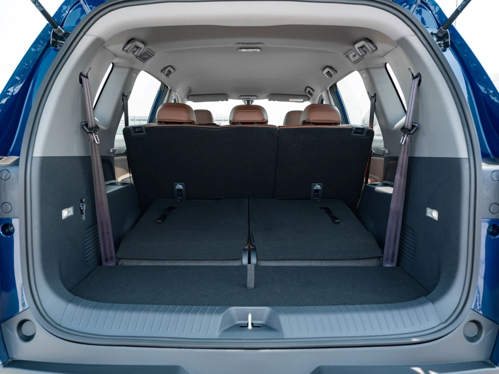 Hàng ghế sau VinFast VF MPV 7